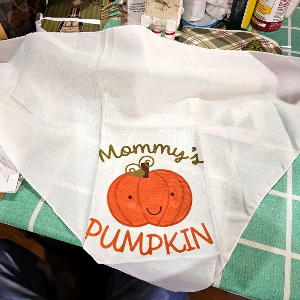 Cute Bandana "mommy's pumpkin "